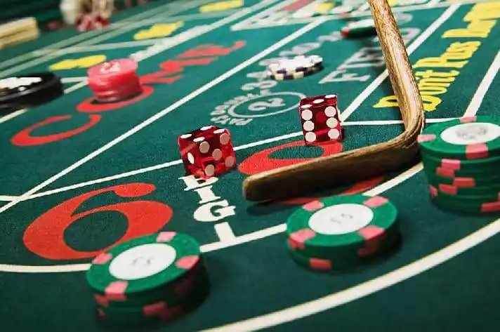 Simbol gulungan merah untuk slot